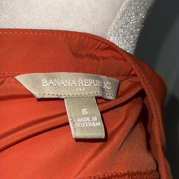 orange Banana Republic v neck 1/4 or 3/4 sleeve blouse size small - Picture 3 of 4